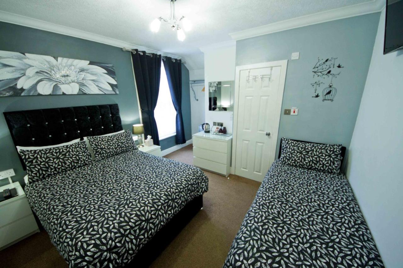 Rossall House , For Families & Couples Blackpool Extérieur photo