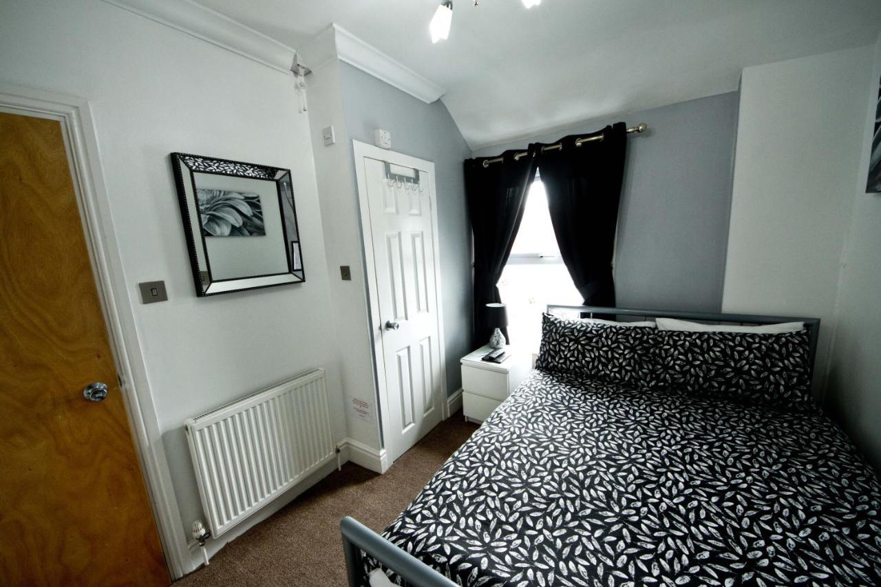 Rossall House , For Families & Couples Blackpool Extérieur photo